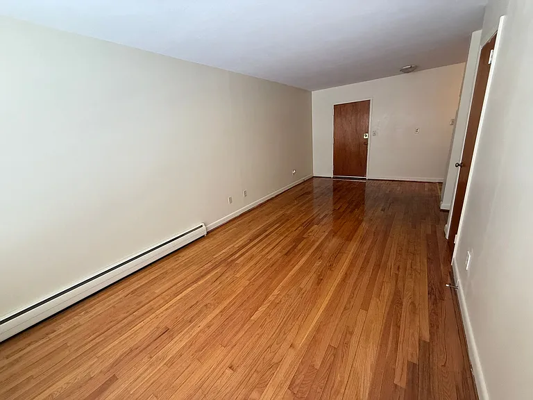 410 Prospect Ave — Photo 4