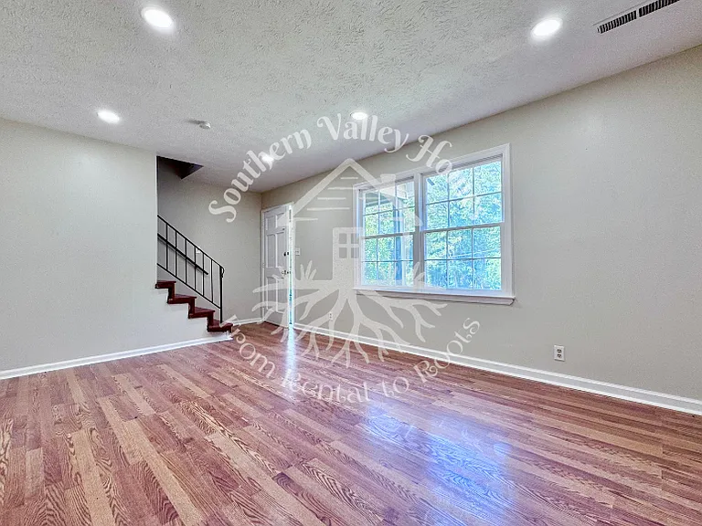 1634 Huntley Ridge Dr — Photo 6