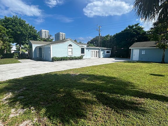 3rd image of 520 45th St