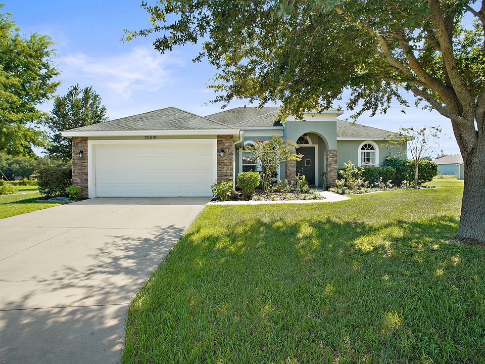 1st image of 36819 Queen Bee Ln
