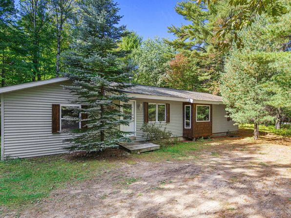 Lake Arrowhead - Gaylord MI Real Estate - 6 Homes For Sale | Zillow