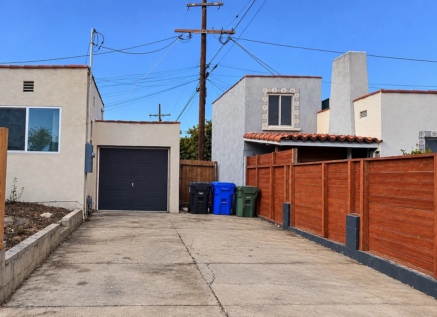 2 bed, 639 sqft, $2,995 — Photo 3