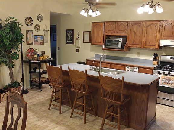 5th image of 419 Seay Ct