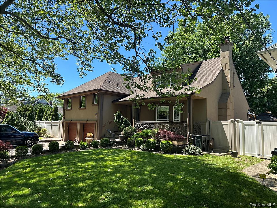 1st image of 563 Sunset Drive