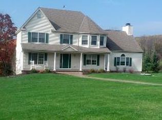 17 Woodsedge Rd, Milford, NJ 08848