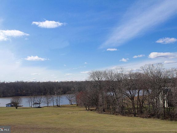 4th image of 6905 Lake Pointe Dr