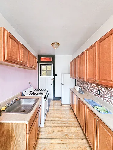 6538 N Lakewood Ave #6 Photo 1