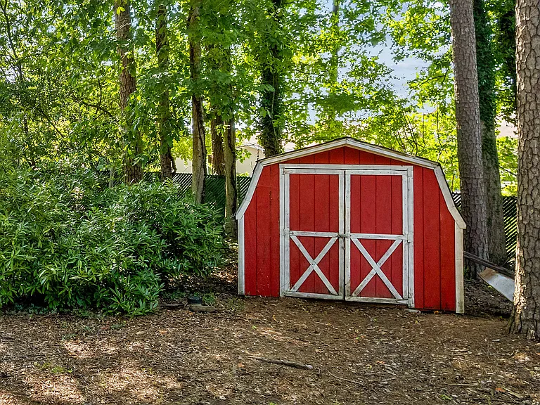 118 Revere Dr — Photo 42