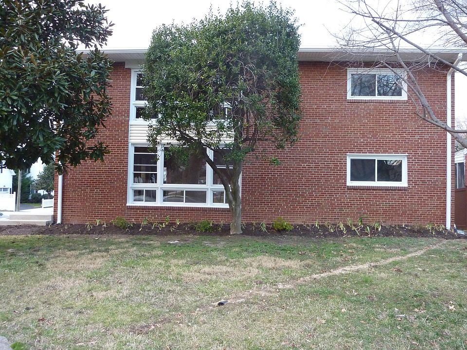 1st image of 2215 S Ives St