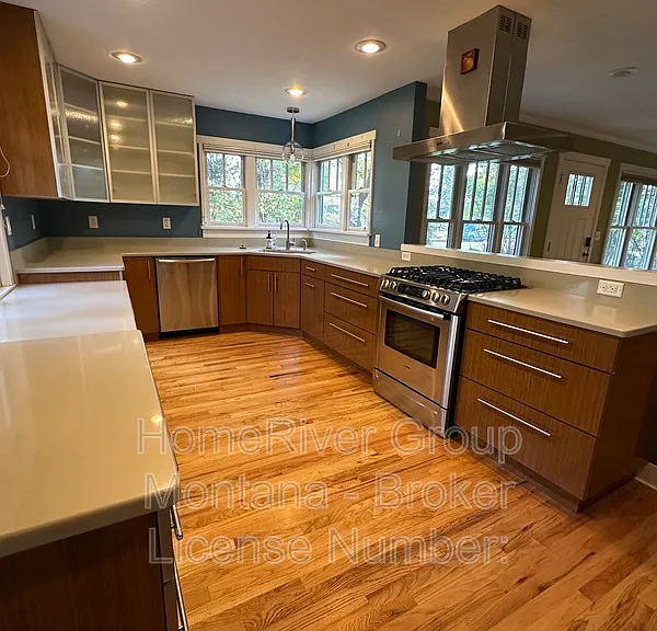 909 Longstaff St — Photo 11