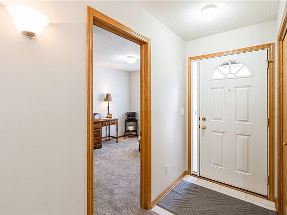 3rd image of 3119 SE Turnberry Dr