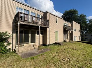 32 Barnes St #E, Waterbury, CT 06704