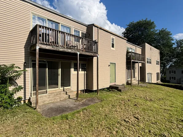 32 Barnes St #E, Waterbury, CT 06704