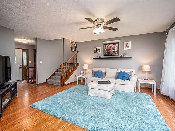 5th image of 472 Lindell Dr