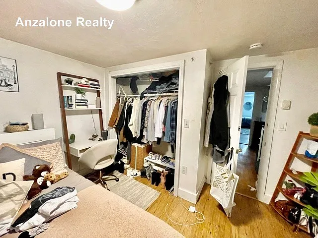 17 Thacher St #2 — Photo 10