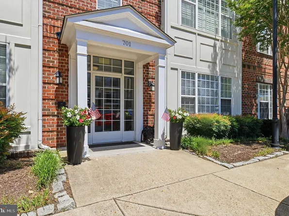 701 Cobblestone Blvd Unit 308, Fredericksburg, VA 22401
