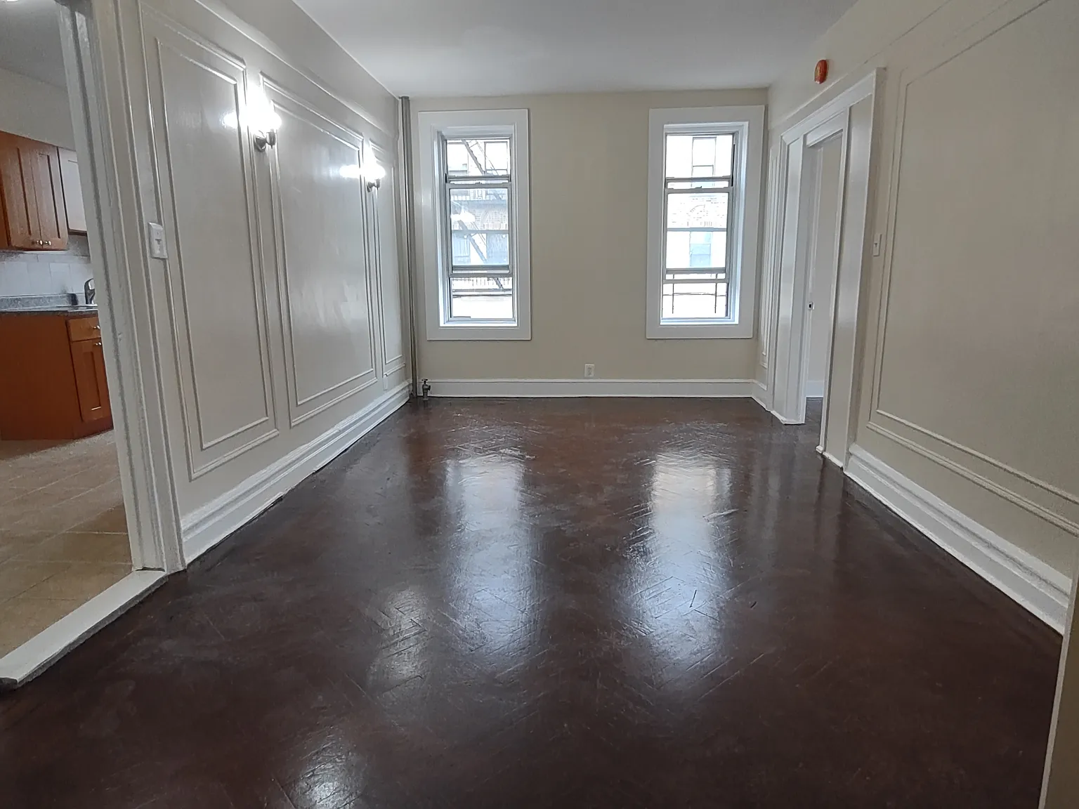 1017 Winthrop — Photo 3