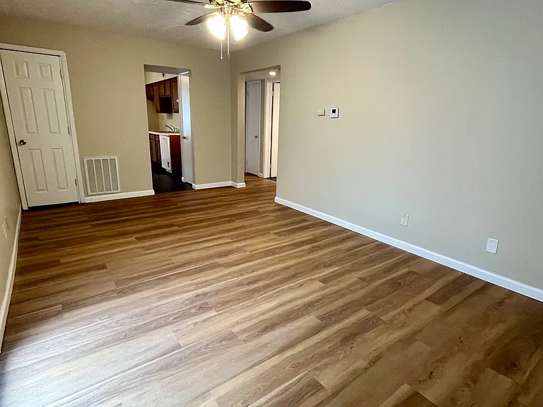 206 W Canedy St #1 — Photo 3