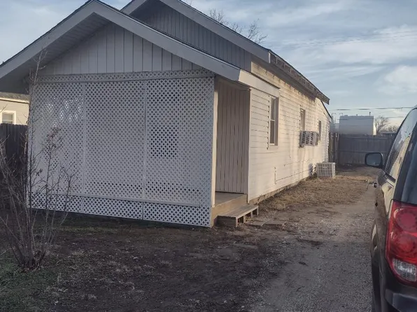 923 E 2nd Ave, Hutchinson, KS 67501