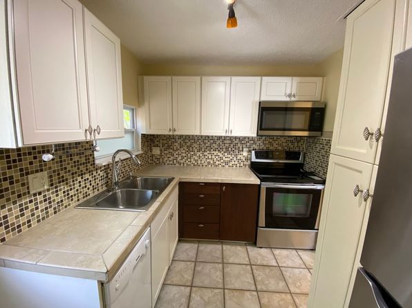 1868 Laurel St #1868