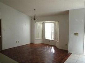 4th image of 2317 SE Manor Ave