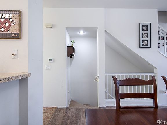 4th image of 2133 NW Pacific Elm Dr