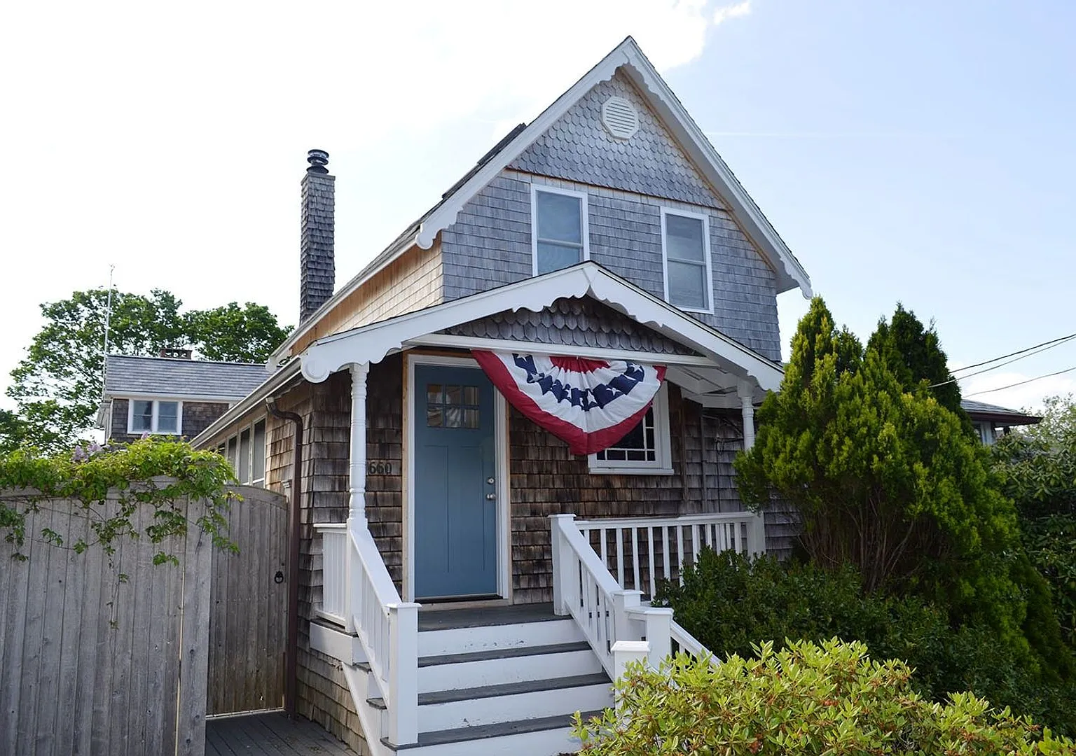 Waterfront Winter Rental: Sunset Cove (Utilities Included) — Photo 2
