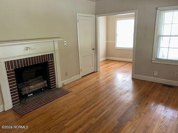 4th image of 307 Hillcrest Dr