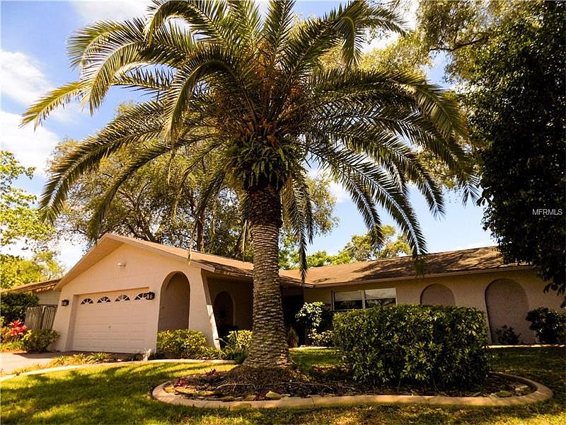 1st image of 515 Wayfarer Dr