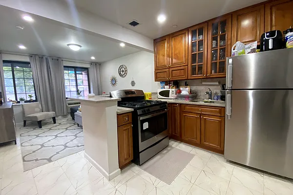 Rented by Douglas Elliman | media 13