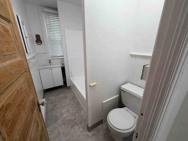 2221 West 1st Avenue — Photo 13