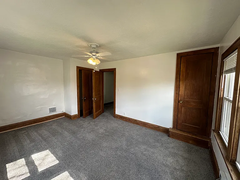 2037 Floral Ave — Photo 17
