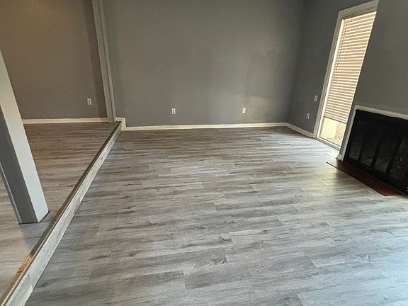 4th image of 2785 Carol Trace Walk