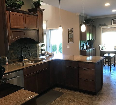 5th image of 276 W Brooke Ln
