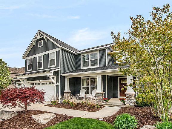 4th image of 2743 Copper Hill Dr NE