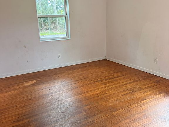 5th image of 22121 Kendrick Ln