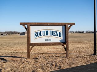 5 Country Corner Dr, Clever, MO 65631