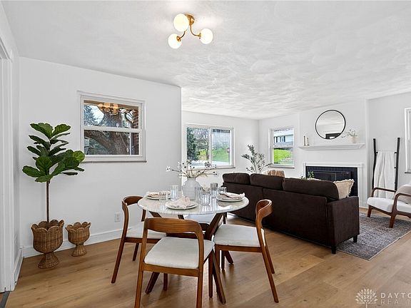 4th image of 1243 Ridgeview Ave