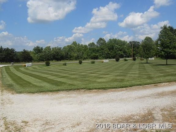 FRONT YARD MOWING PERFECTION