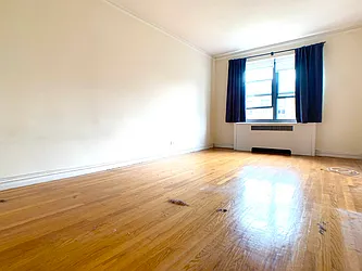 Rented by R New York