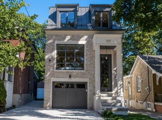 105 Rumsey Rd, Toronto, ON M4G 1P1