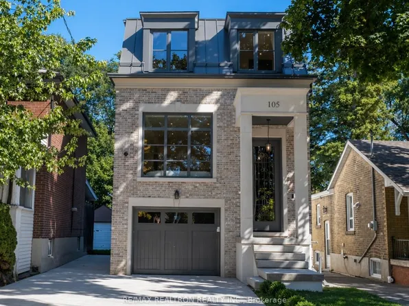 105 Rumsey Rd, Toronto, ON M4G 1P1
