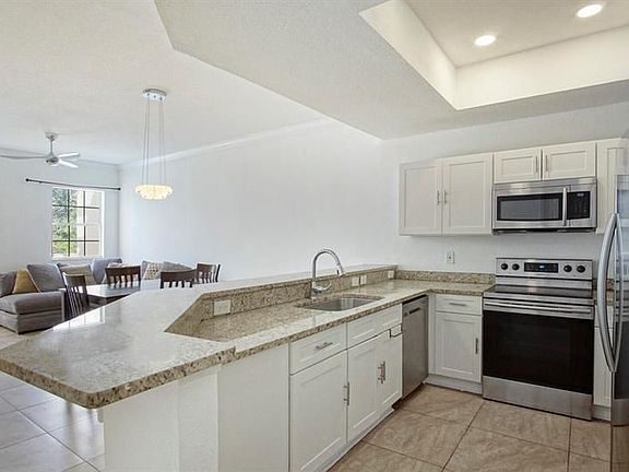 3rd image of 10360 SW Stephanie Way #6207