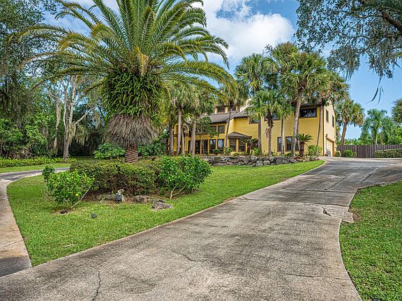 5th image of 3744 Chiara Dr