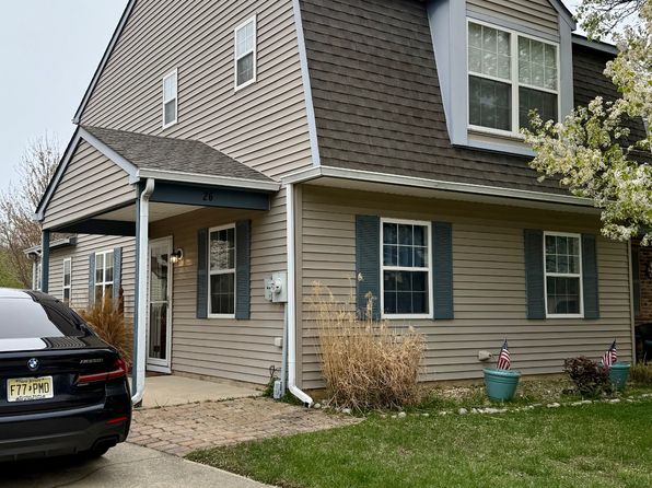 26 Fostertown Ln