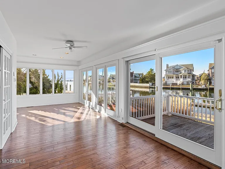 954 Barnegat Ln — Photo 42