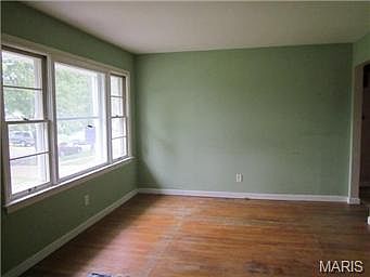 3rd image of 150 Saint Florent Ln