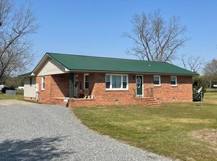 371 John Lewis Grady Rd, Mount Olive, NC 28365