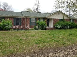 142 Elmfield Rd, Jackson, TN 38305