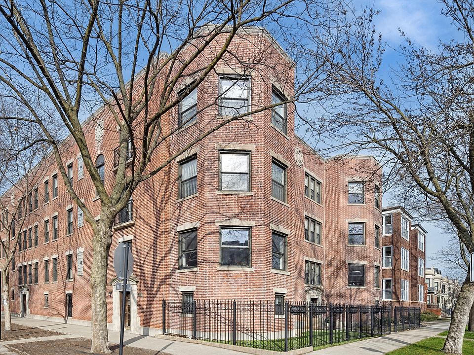 1st image of 3543 N Lakewood Ave APT 3